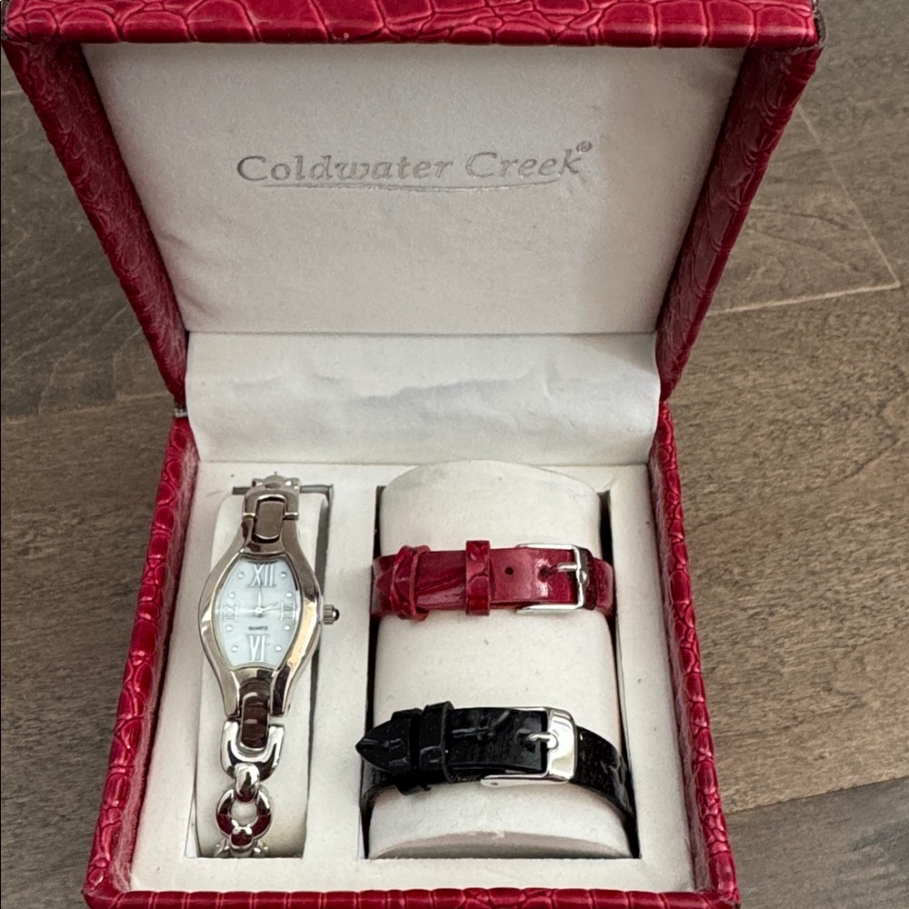 Coldwater Creek Women’s Quartz Watch Set Interchangeable Bands Red Black Boxed
